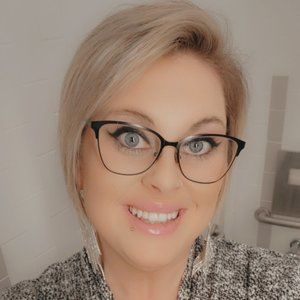 Meet your Posher, Krystle